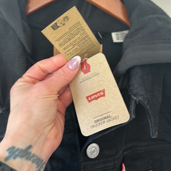 - Women’s Levi’s Original Trucker Jacket - Jean Jacket - Picture 7 of 13